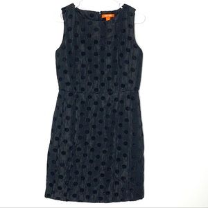 Sleeveless little black sheath dress w/ soft inner lining - Black